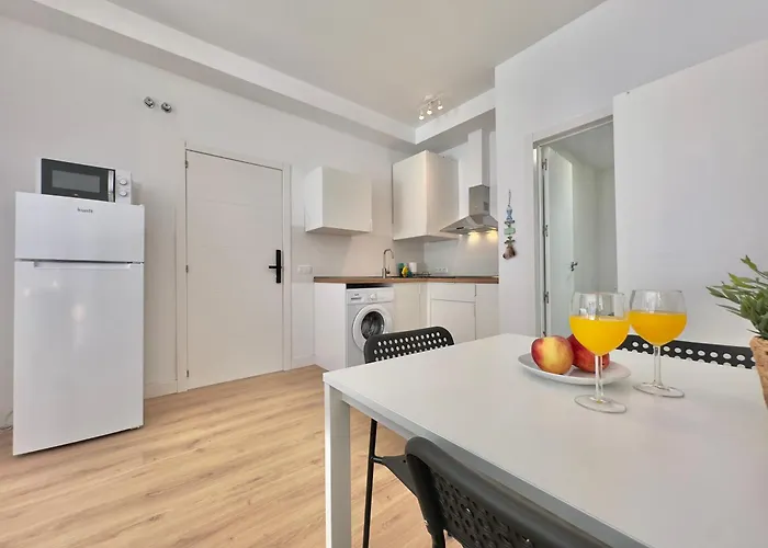 Shoreline Serenity *