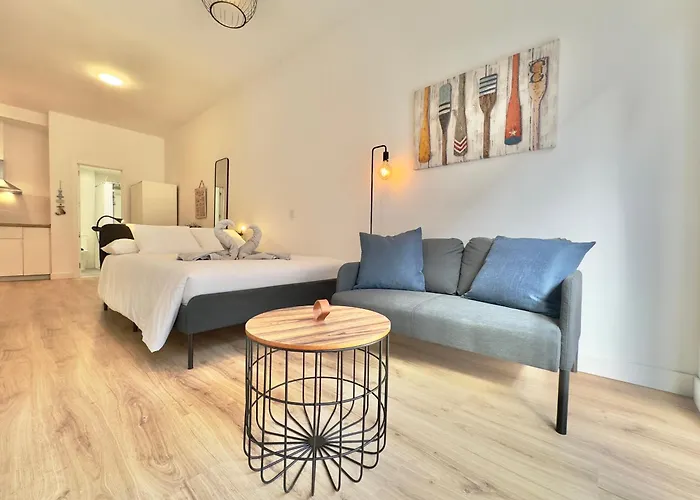 Shoreline Serenity * Los Abrigos