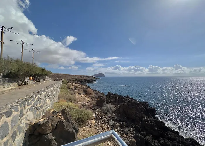 Shoreline Serenity アパート ロス・アブリゴス